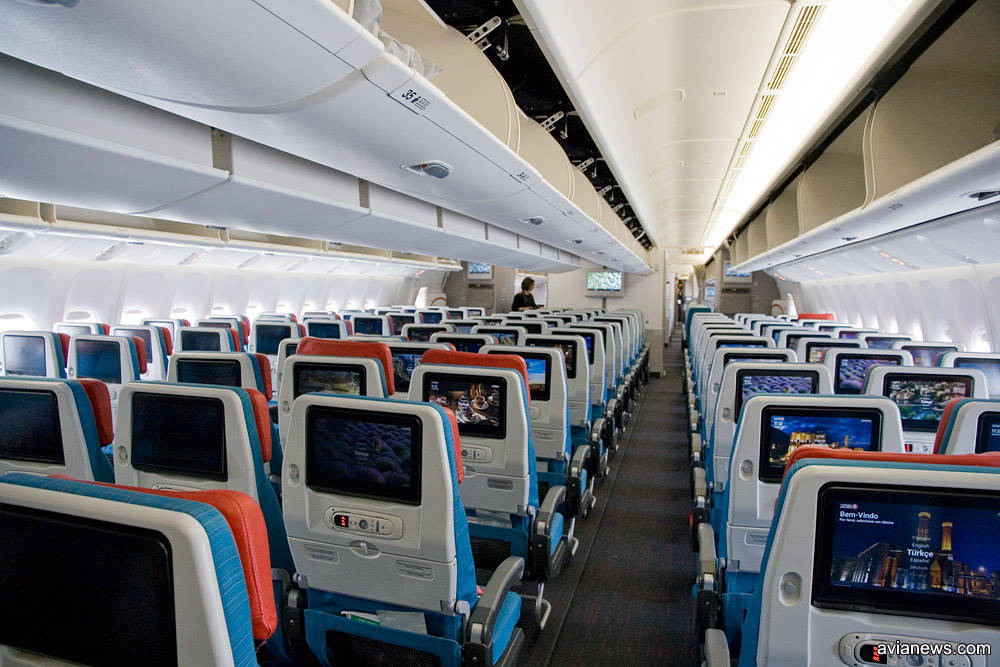 Economy class in Boeing 777-300 Turkish Airlines