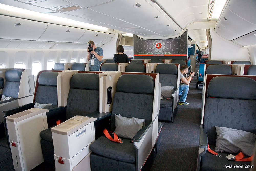 Бізнес-клас в Boeing 777-300 Turkish Airlines
