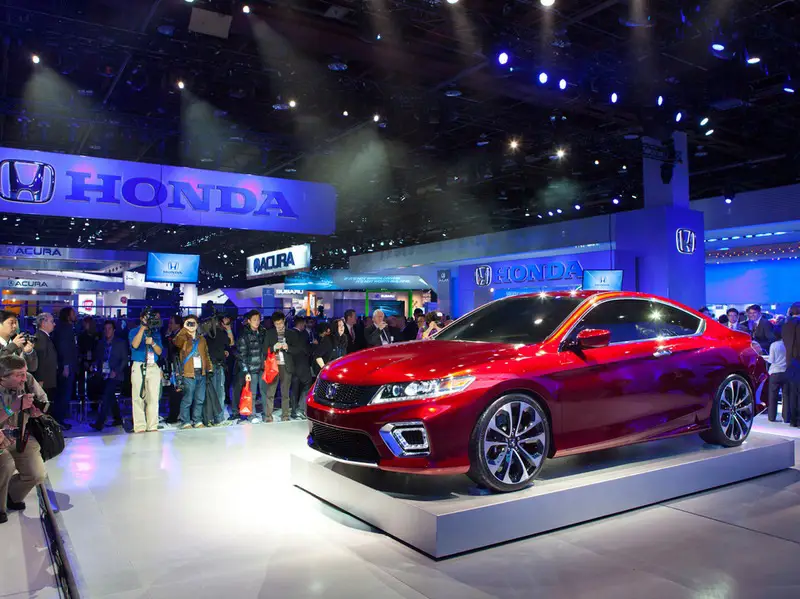 Детройтские премьеры Honda