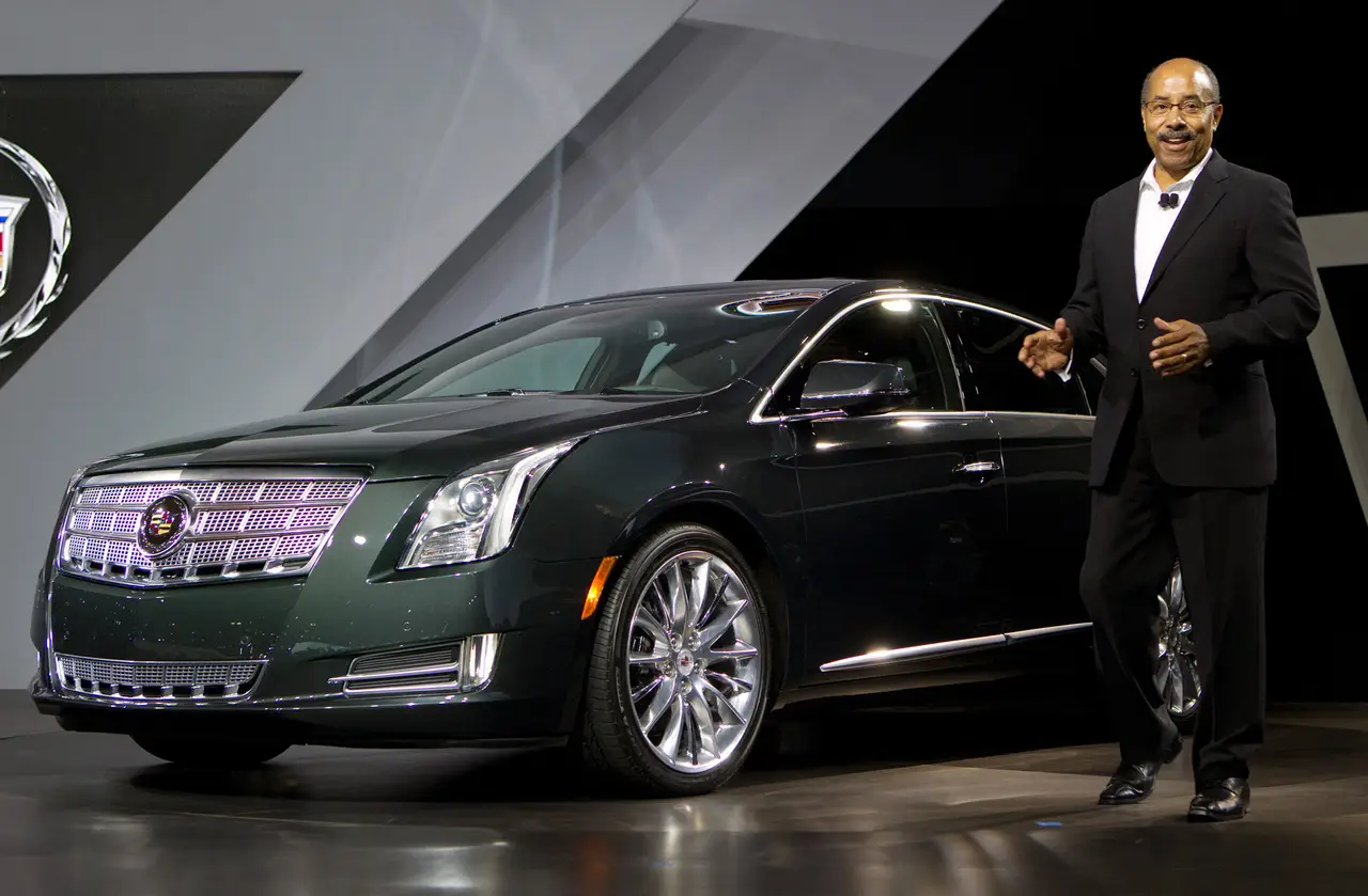 Марка Cadillac показала на автошоу в Лос-Анджелесе свой новый флагман. 