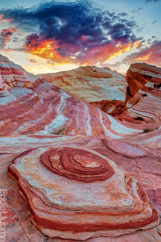 The Valley of Fire in State Park, Nevada, USA