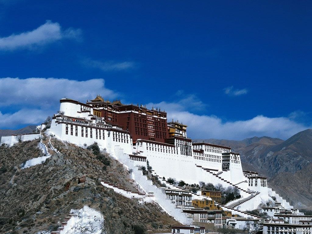 Дворец Потала в столице Тибета городе Лхаса