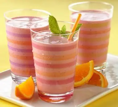 Strawberry-orange smoothie