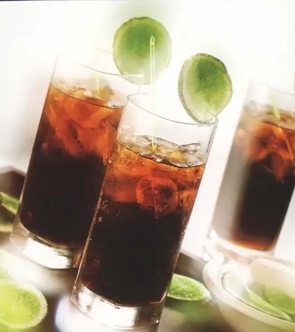 Piranha (Piranha) <br>Cocktail alcoholic, sweet, carbonated.