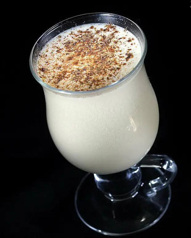 Brandy Eggnog (# Brandy Eggnog)