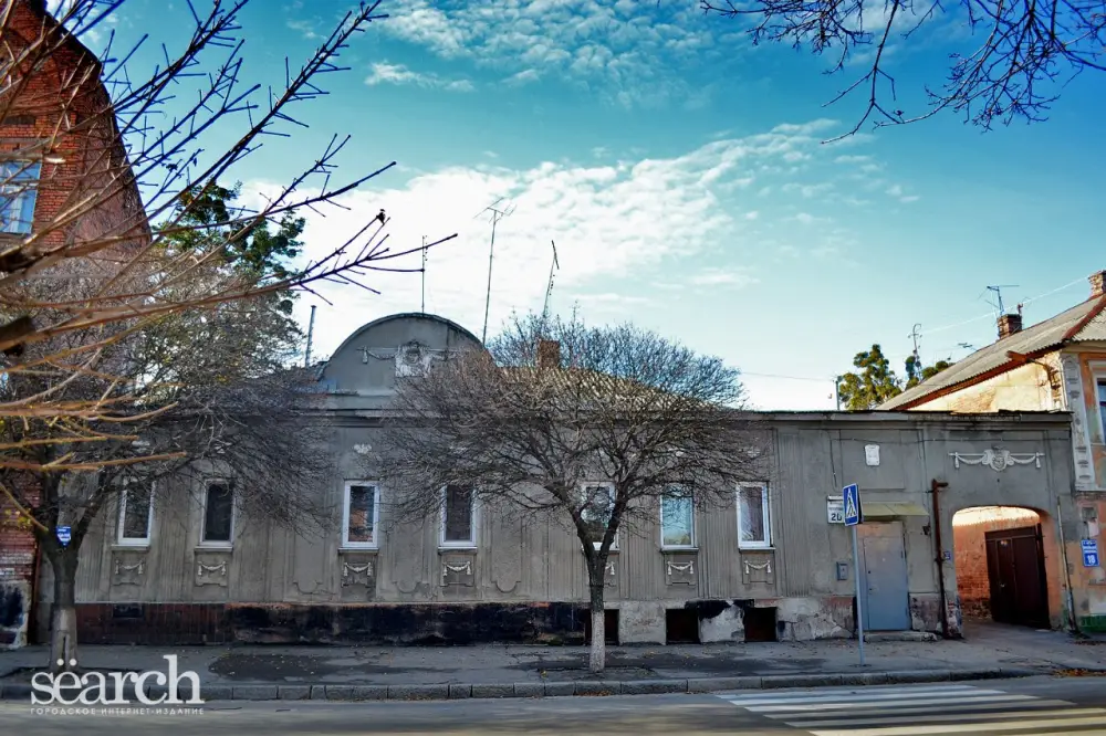 House number 20, which is on the street. Moskalevskaya, <br>(now St. October Revolution)