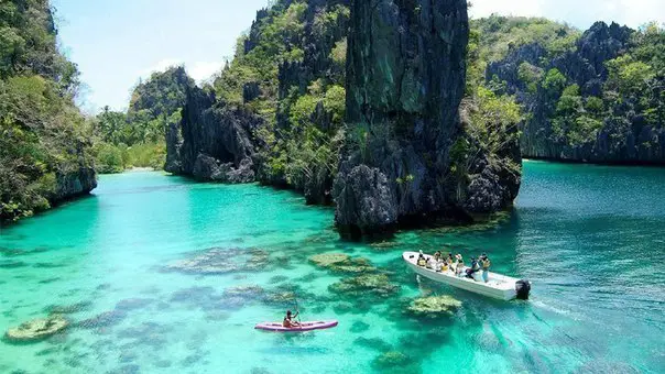Palawan is a paradise of the Philippines.
