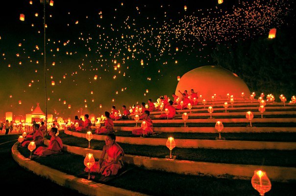 Фестиваль небесных фонариков в честь праздника Лойкратхонг, Чиангмай