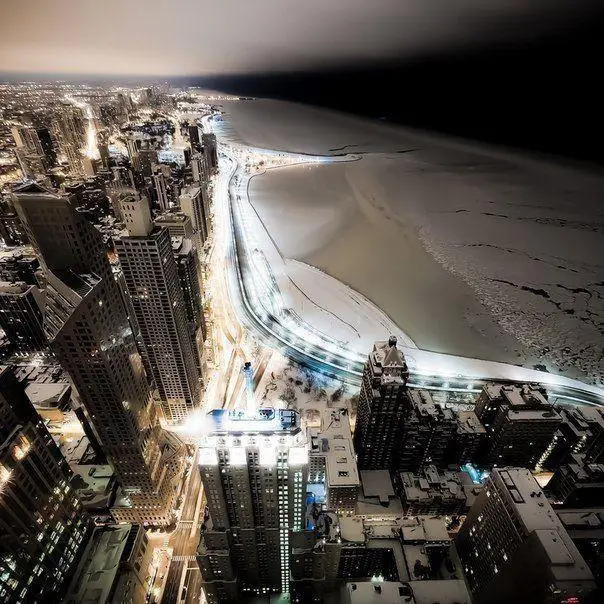 Night on the Chicago coast