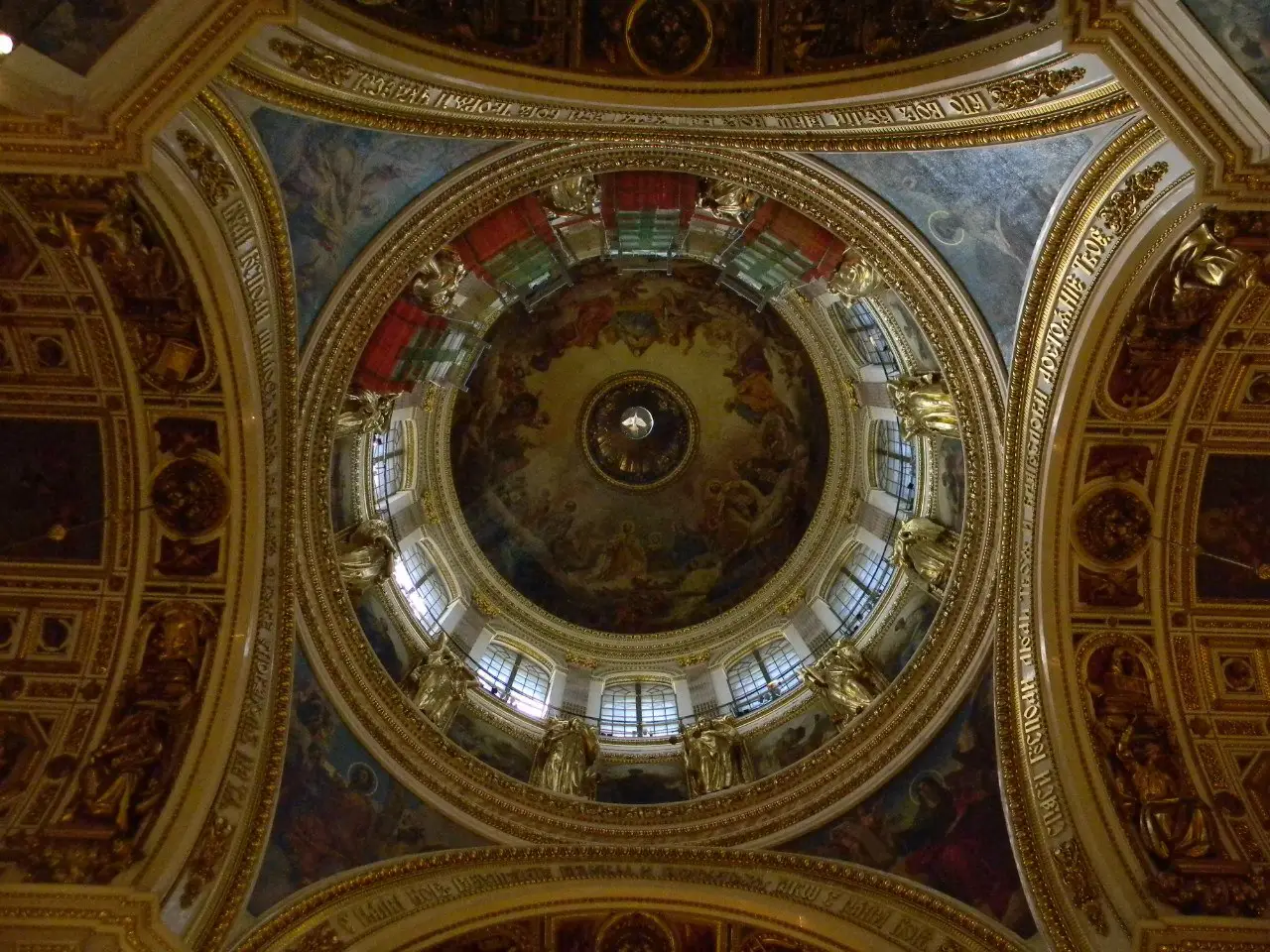Исаакиевский собор в Санкт-Петербурге