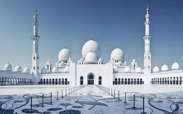 White Sheikh Zayed Bin Mosque of Sultan Al Nahyan in Abu Dhabi, UAE