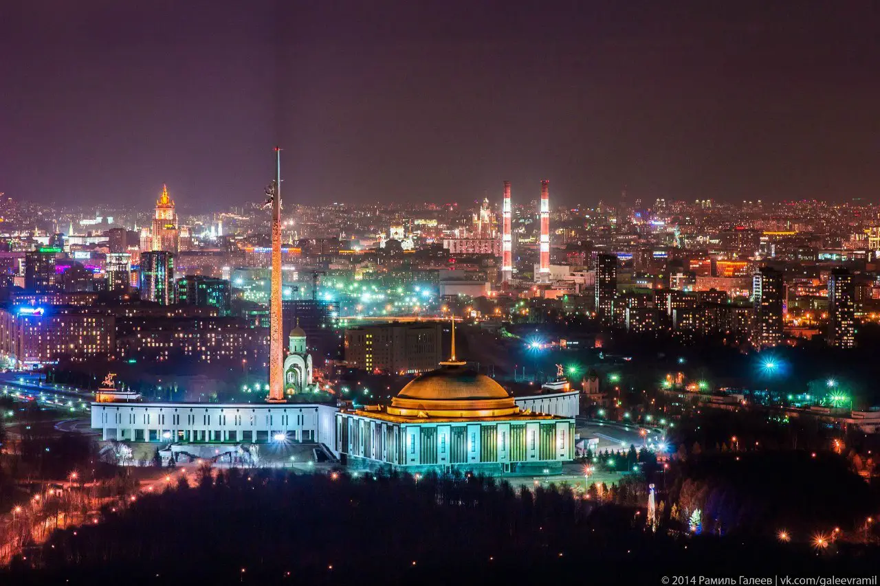 Ночная Москва