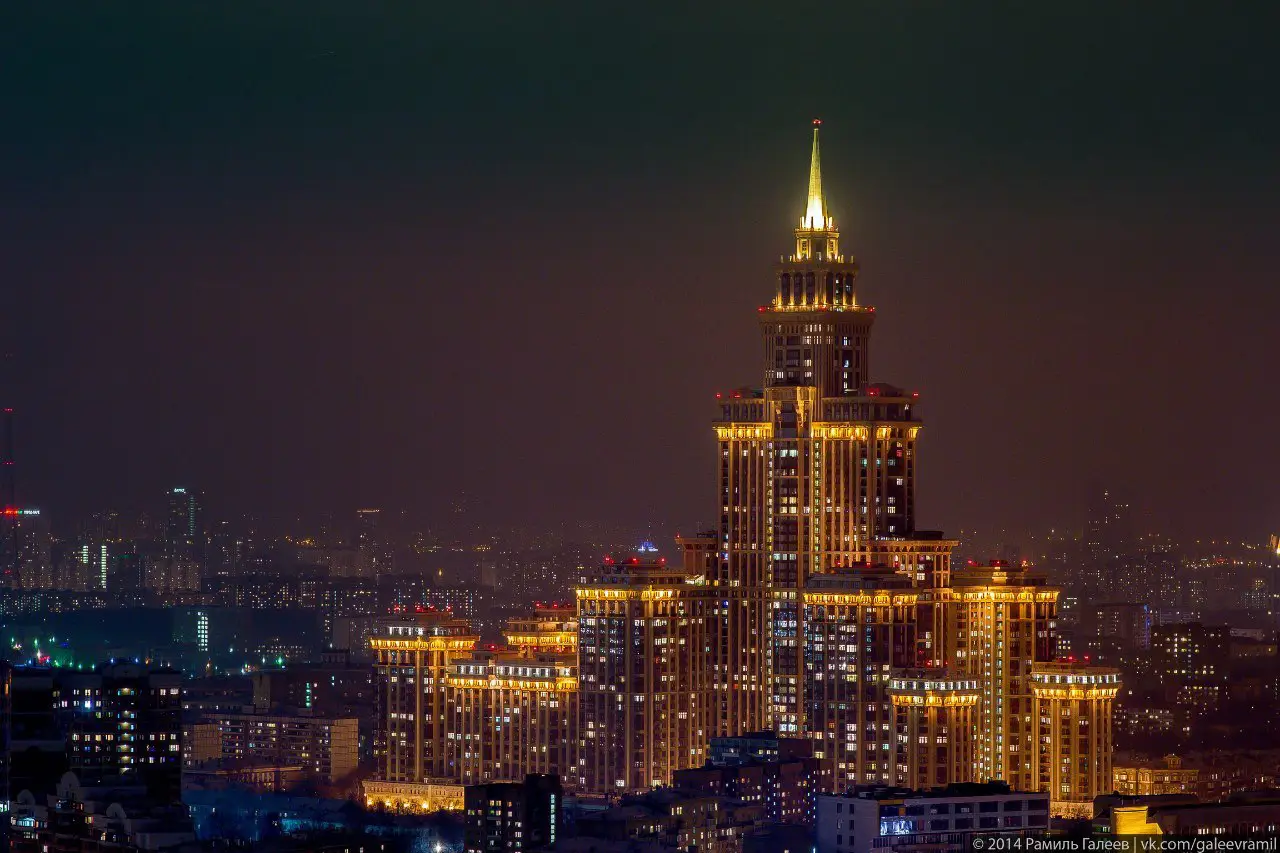 Ночная Москва