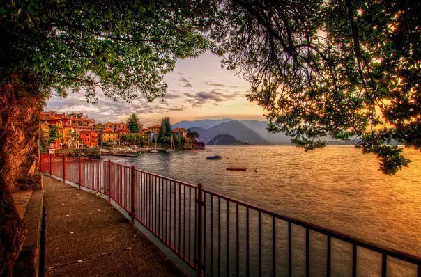 The coast of Lake Como in the town of Varenna, Italy