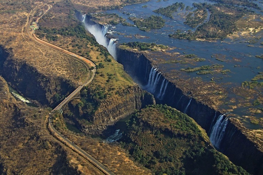 Вид на водопад Виктория, Замбия