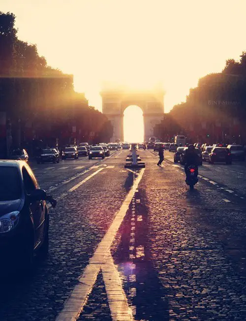 Paris... Paris.