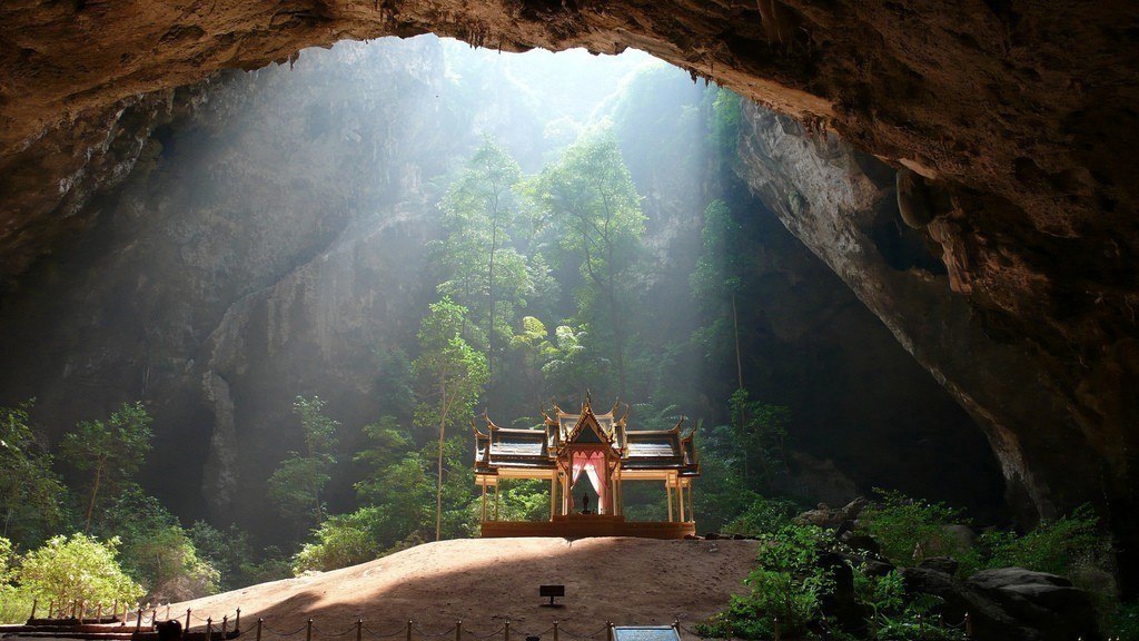 Пещера Пхрая Након, Таиланд