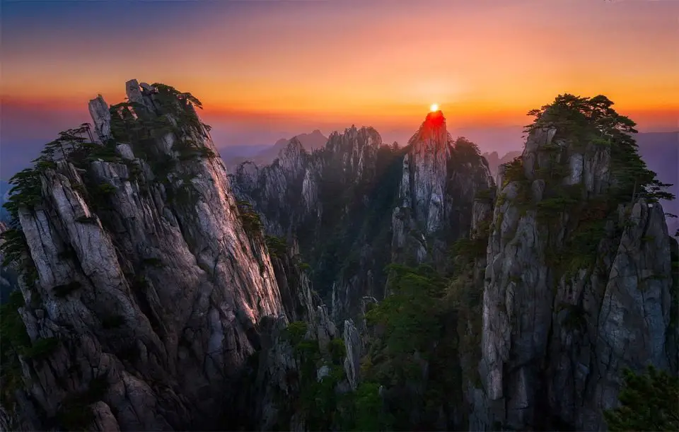 Sunrise in the mountains of Huang Shan, China