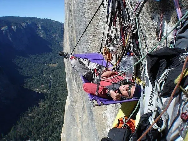 Overnight on the cliffs of Yosemite Park