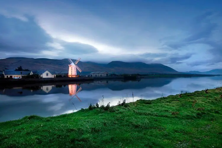 Paints of Ireland