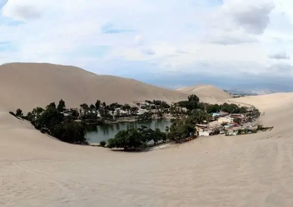 Wakachina is an oasis in the desert