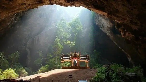 Cave Phraya After, Thailand