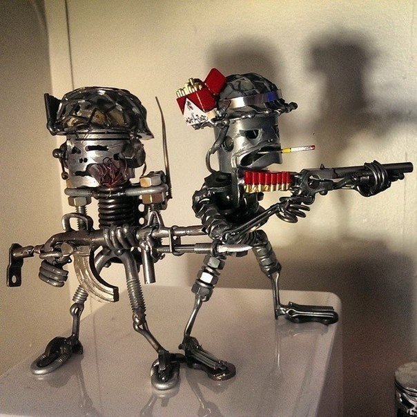 Суровые работы из деталей от мертвых двигателей и металлолома от парня по имени Tyler из компании Tigger Welding. . Восхитительно и чертовки брутально.<br>Вот это искусство, вот это красота