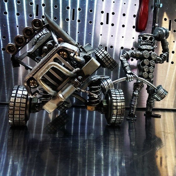 Суровые работы из деталей от мертвых двигателей и металлолома от парня по имени Tyler из компании Tigger Welding. . Восхитительно и чертовки брутально.<br>Вот это искусство, вот это красота