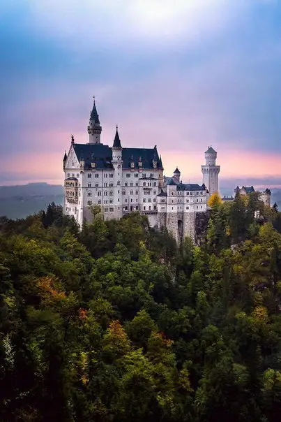 Замок Нойшванштайн, Германия