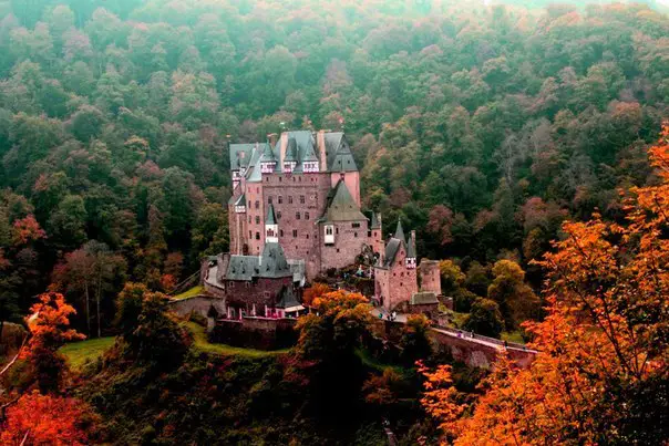Замок Эльц, Германия