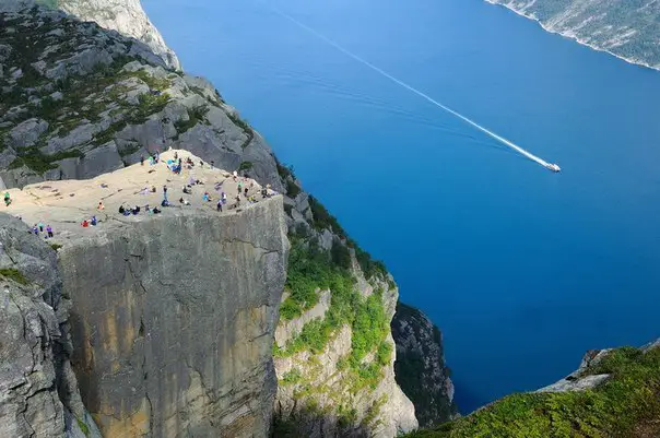 Pre-Czech is the name of a 600-meter cliff in Norway.