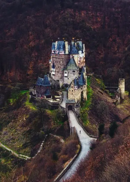 Замок Эльц, Германия