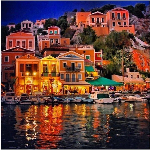 Остров Symi, Греция