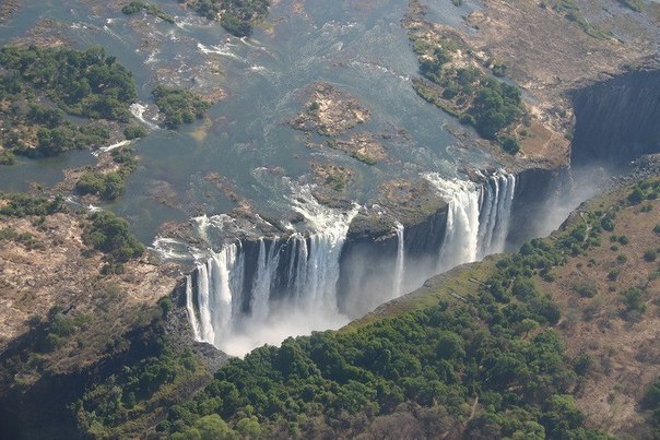 Devil's Victoria Falls Basin