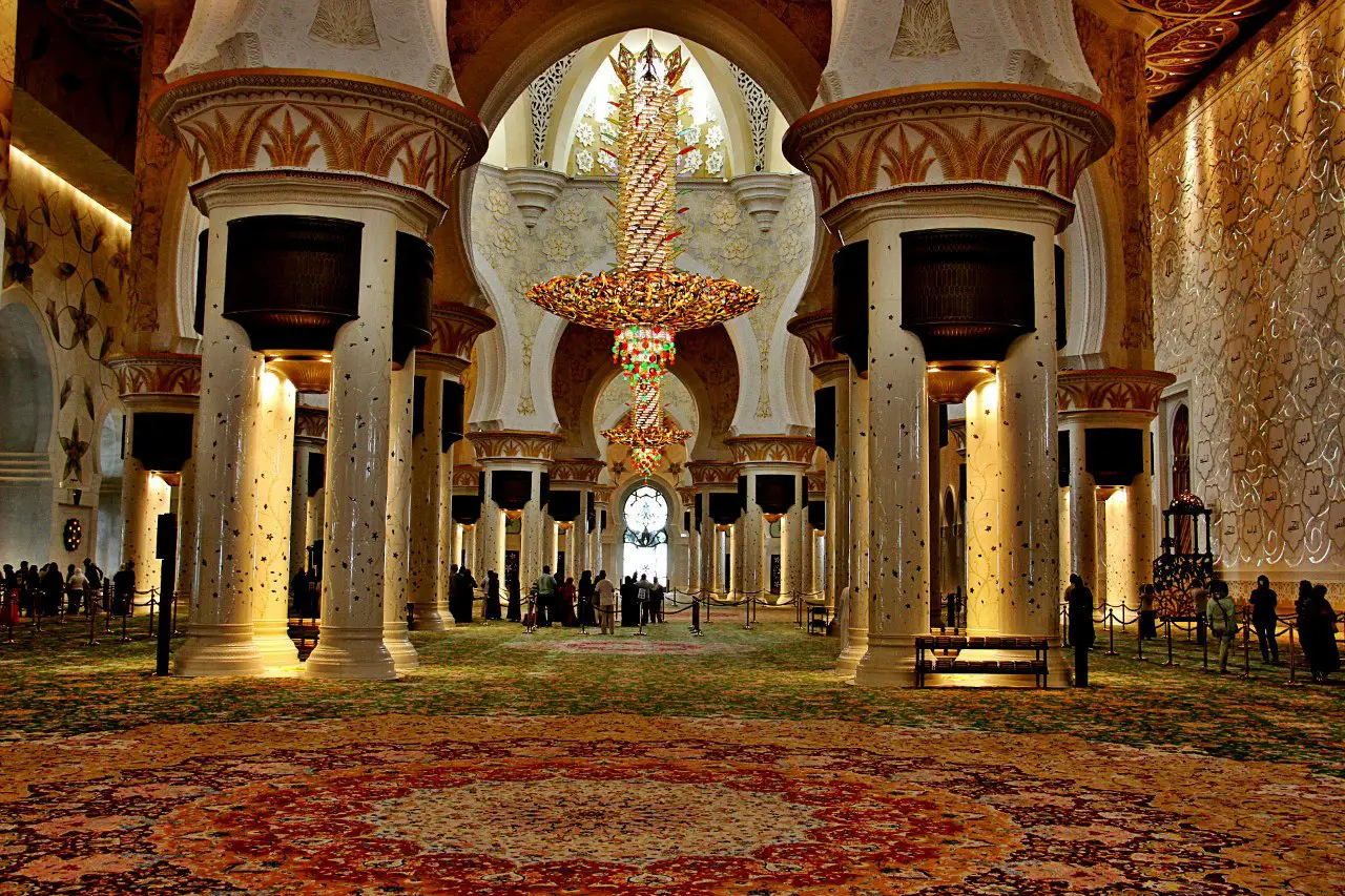 Мечеть султана Нахаяна, Абу Даби (ОАЭ)