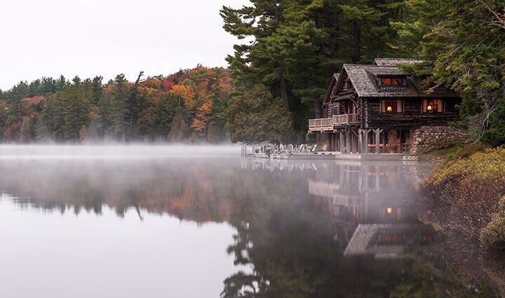 Потрясающий домик на озере