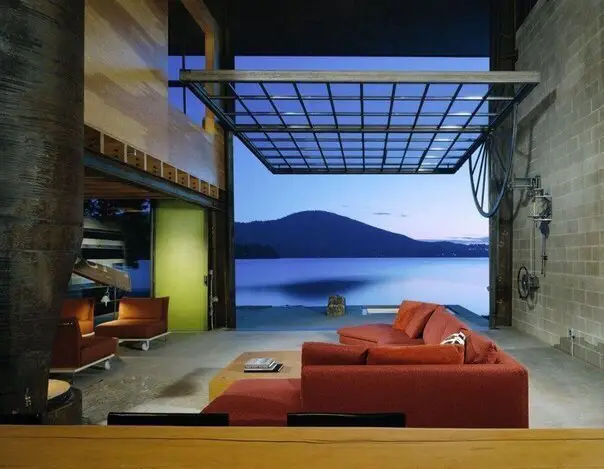 When the view from the window is really chic