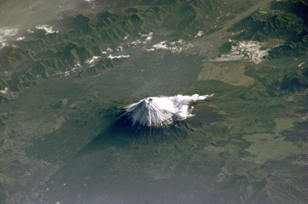 Гора Фудзи из космоса