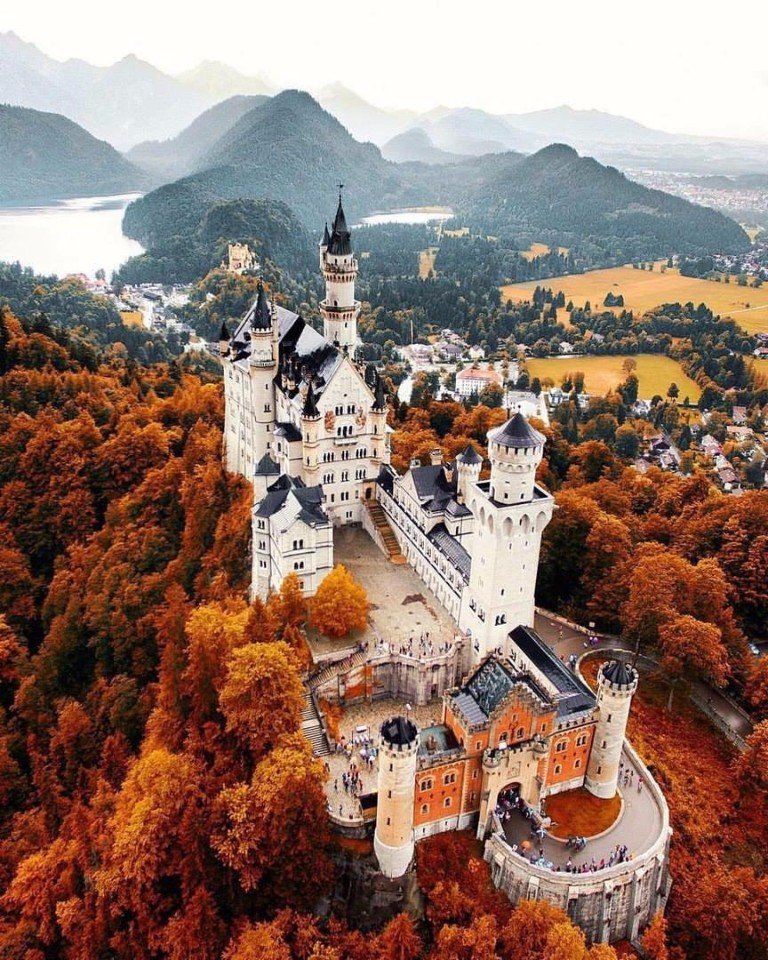 Golden Autumn in the castle of Neuschwanstein, Germany
