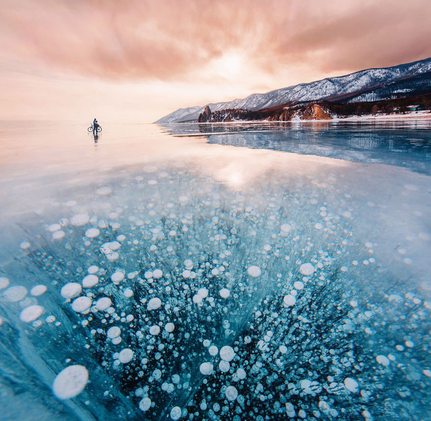 Ледяные узоры Байкала