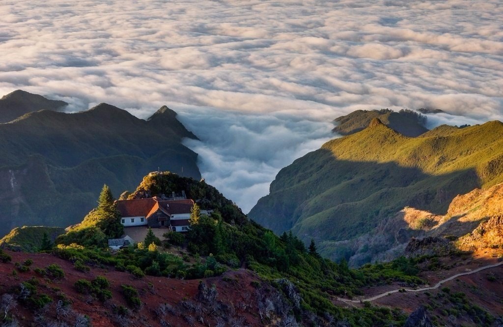 Dom nad oblakami, Piko Ruivo, Madeira