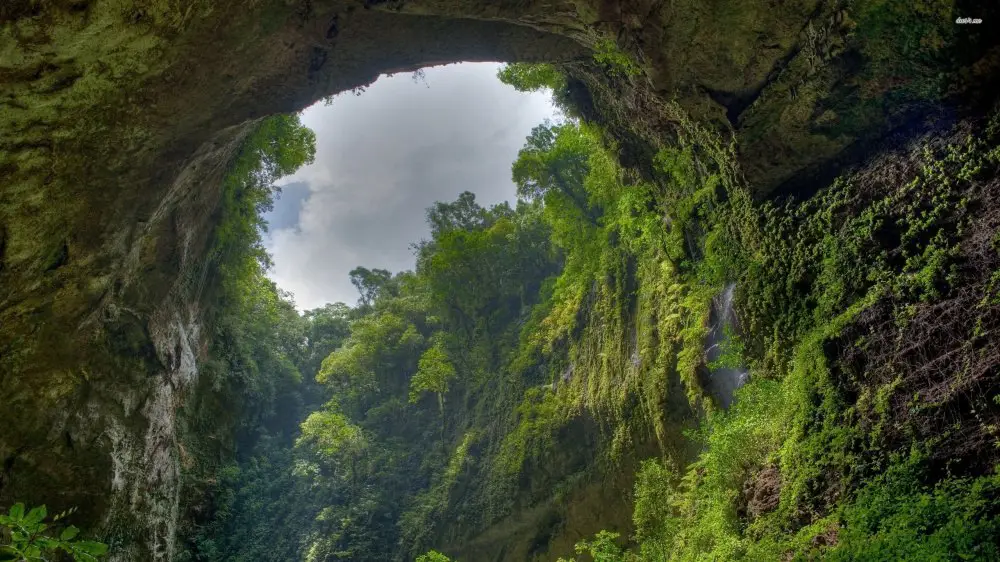Son Doong — самая большая пещера на планете, Вьетнам
