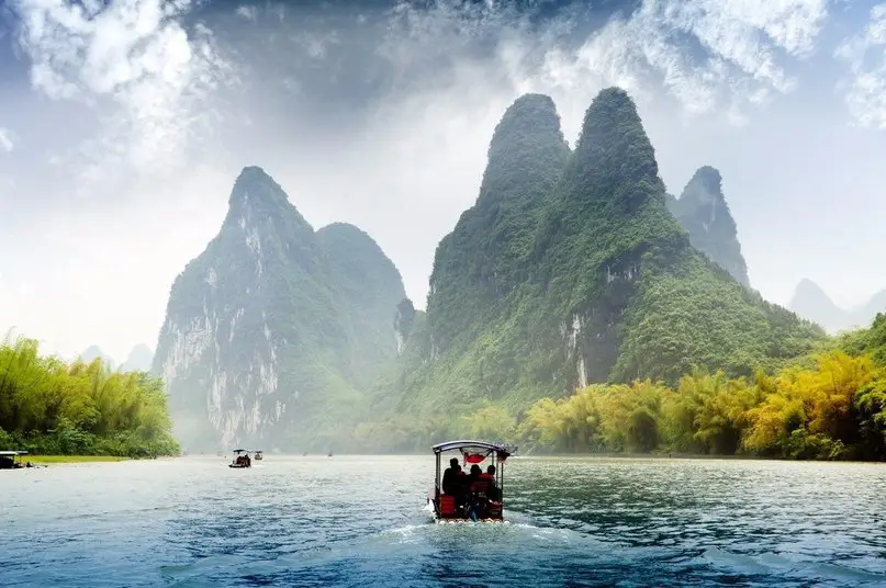 The Lijiang River is one of the most beautiful and picturesque rivers in China.