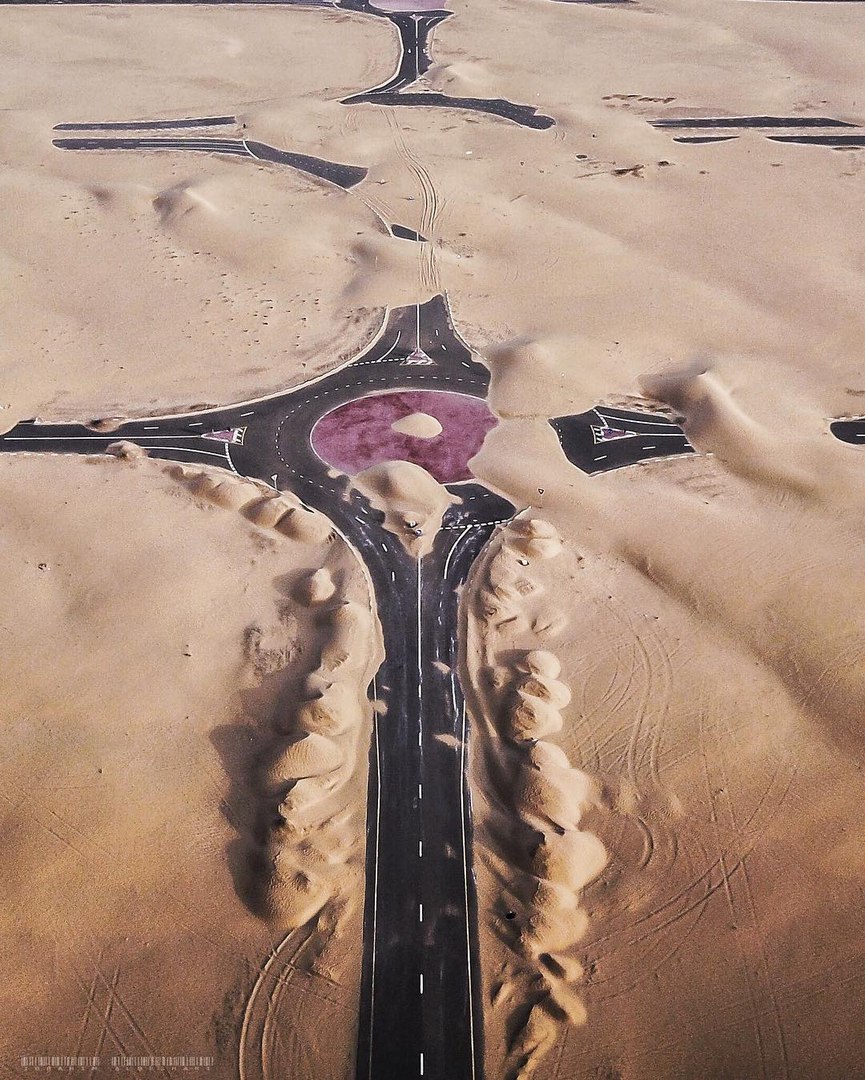 Roads in Dubai after a sandstorm