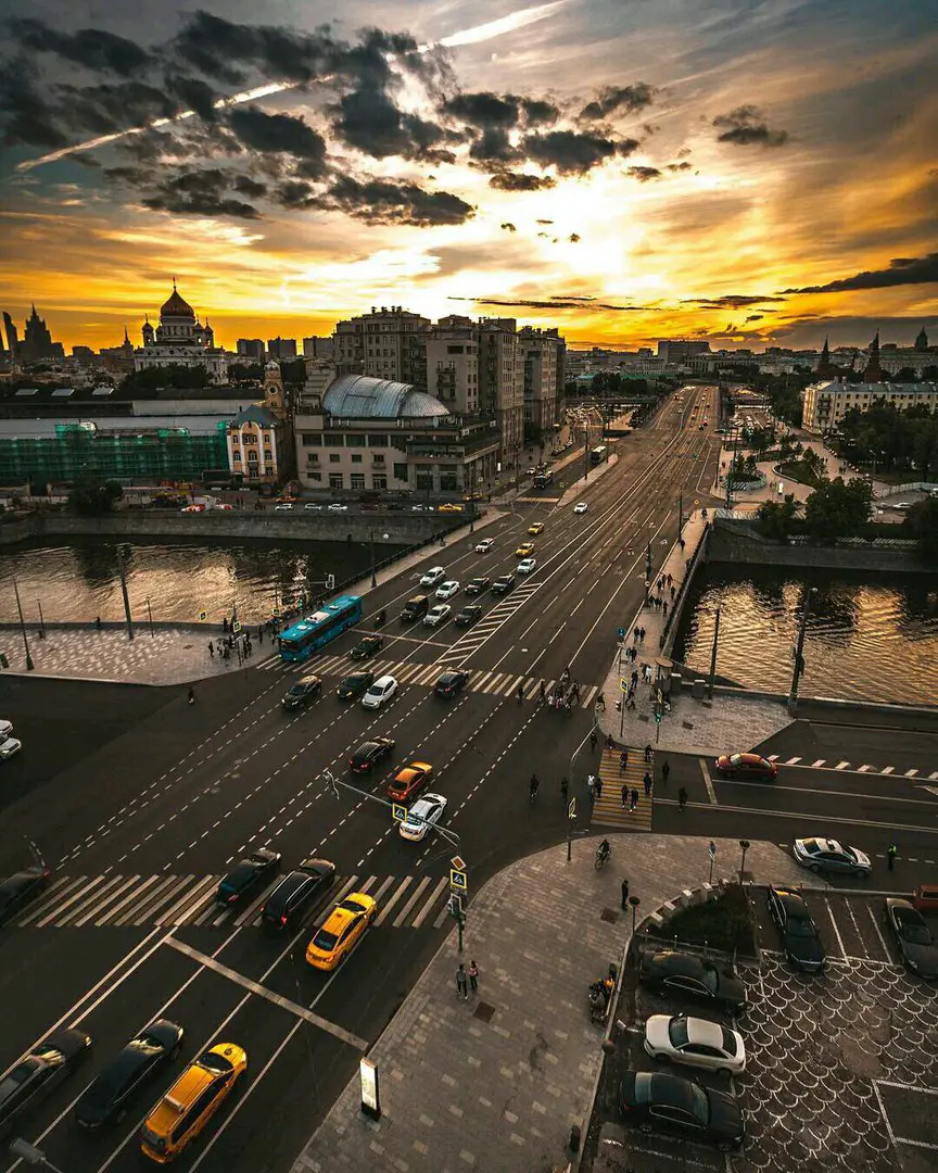 Москва