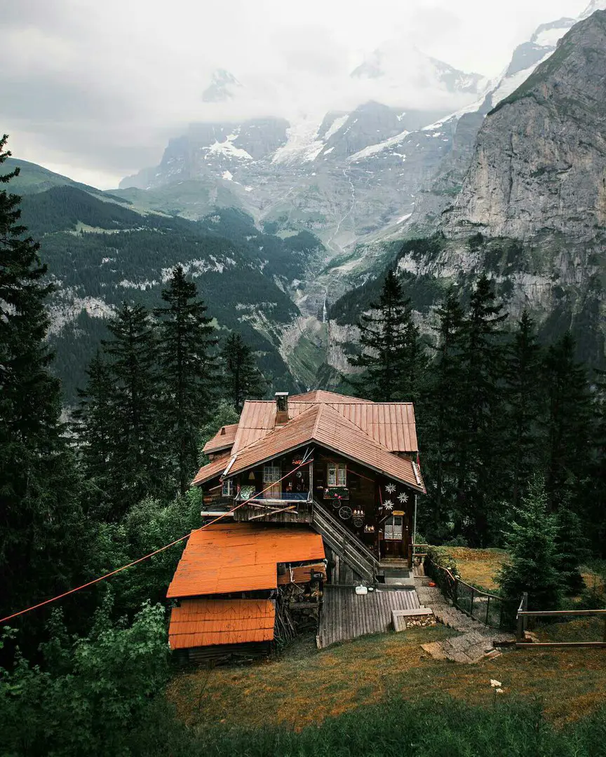 Швейцария