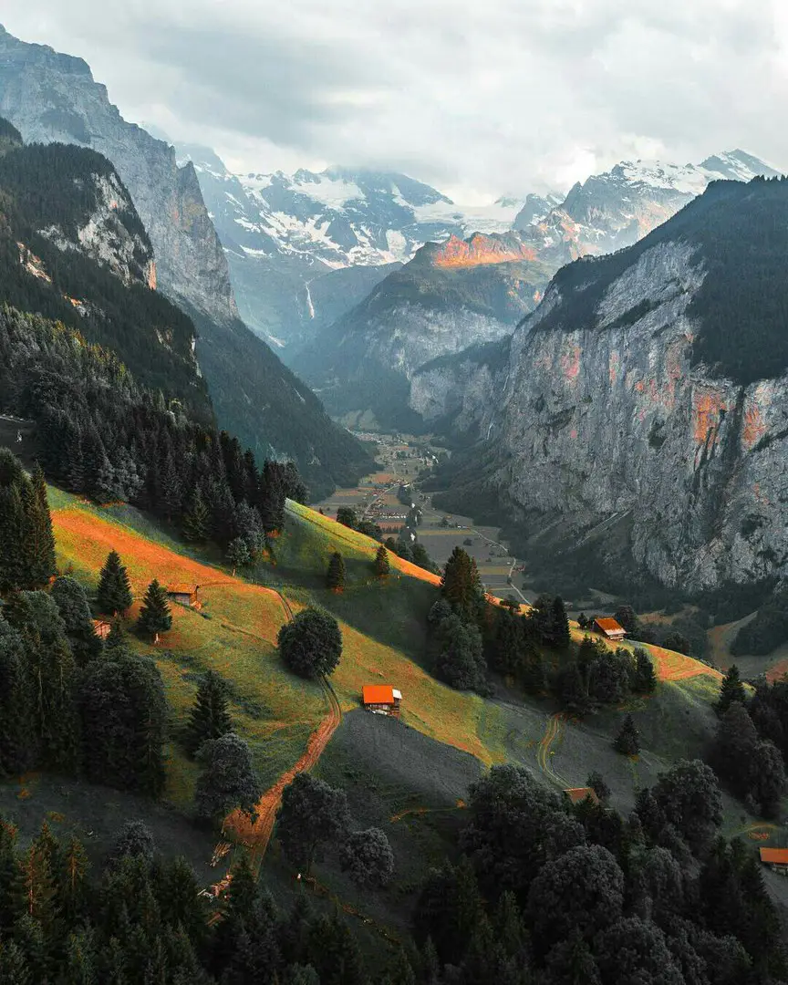 Швейцария
