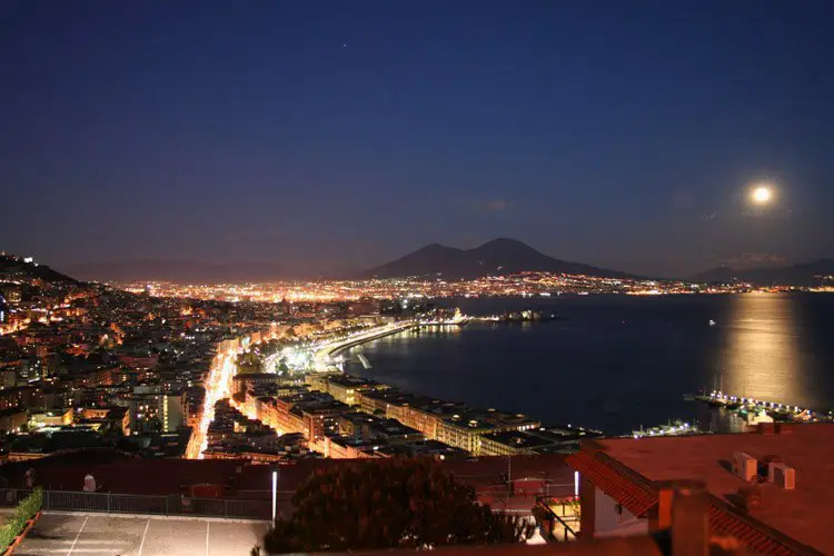Italy, Naples