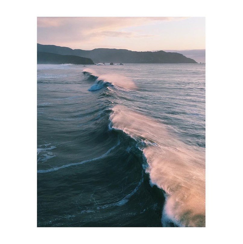 Море — это любовь.