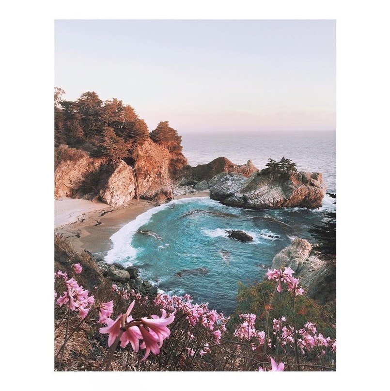 Море — это любовь.